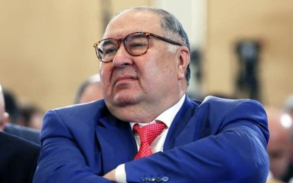 Γερμανία : 60 άτομα κάνουν φύλλο και φτερό την υπερπολυτελή θαλαμηγό του Ρώσου δισεκατομμυριούχου Ουσμάνοφ