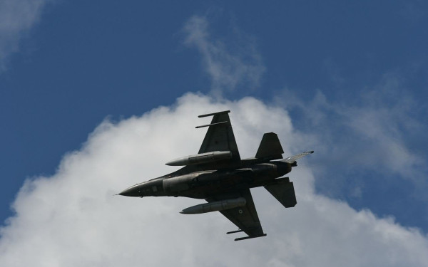 Πτώση F-16: Εξιτήριο το απόγευμα για τον 29χρονο πιλότο - Οι πρώτες ενδείξεις για το ατύχημα (βίντεο)