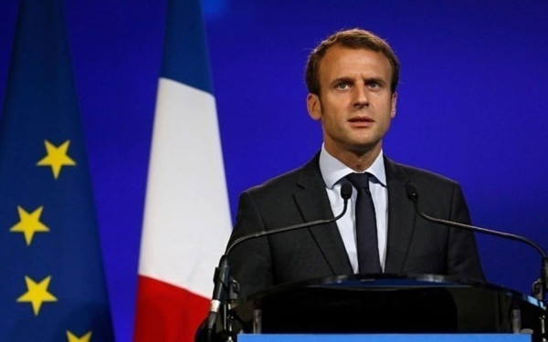 Να εργαστούν από κοινού καλεί τον Μπάιντεν ο Μακρόν 