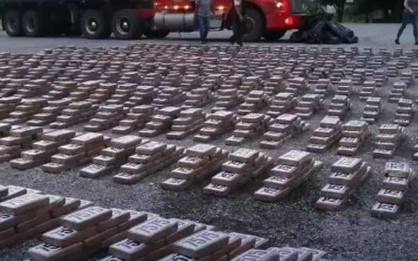 Ισημερινός: Στα χέρια των Αρχών 10 τόνοι κοκαΐνης - Σκληρή μάχη με τα καρτέλ