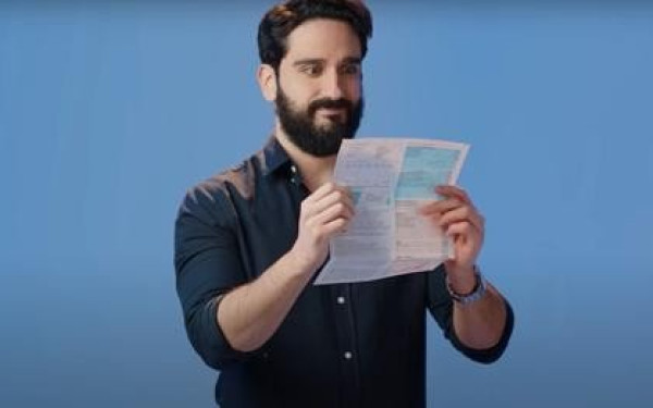 Τι να κάνετε όταν έρθει η ΔΕΗ: Το μενού έχει από Σάκη Αρναούτογλου μέχρι... Πίκατσου (βίντεο)