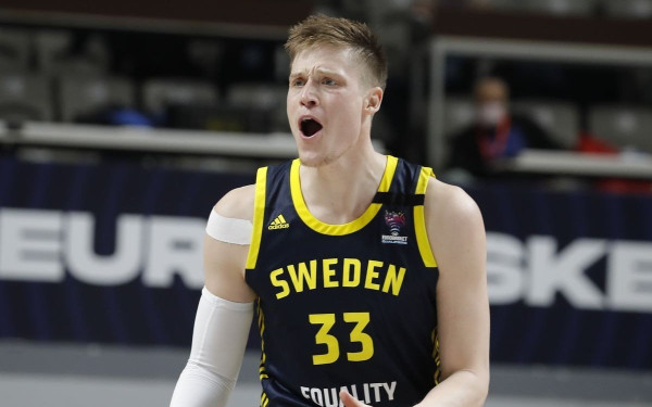 Μπάσκετ: O Γερέμπκο αποβλήθηκε από την εθνική Σουηδίας λόγω της συμφωνίας του με την ΤΣΣΚΑ Μόσχας