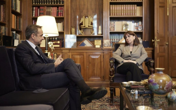 Αντίστροφη μέτρηση για τη διάλυση της Βουλής και την προκήρυξη εκλογών