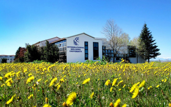 Διεθνές Πανεπιστήμιο Ελλάδας: Αντιδράσεις για τη μεταφορά 3 τμημάτων και 6.000 φοιτητών στις Σέρρες. Τι λέει το υπουργείο Παιδείας στο Makthes.gr