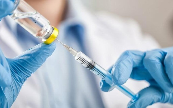 Pfizer - BioNTech «ψήνουν» συνδυαστικό εμβόλιο κατά Covid και γρίπης