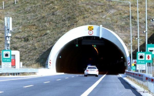 Στυλίδα: Οδηγός νταλίκας λιποθύμησε στο τιμόνι από τσίμπημα σφήκας