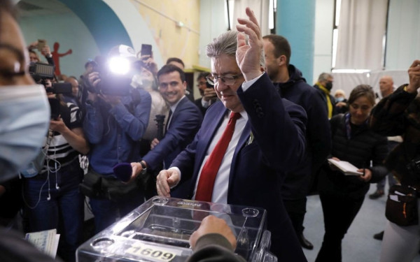 Γαλλικές εκλογές: Ανατροπή από τα επίσημα exit polls -Νίκη Μελανσόν, δεύτερος ο Μακρόν, τρίτη η Λεπέν!