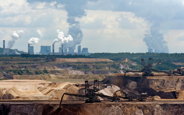 «Αγώνας δρόμου» στα ορυχεία για να αυξηθεί η παραγωγή λιγνίτη