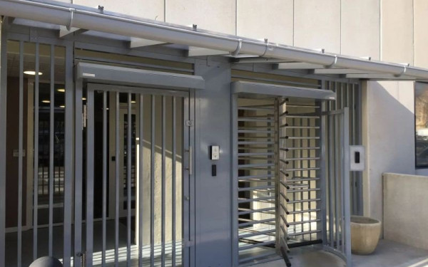 Πανεπιστημιακή αστυνομία και τουρνικέ κάνουν «καλοκαιρινή είσοδο» στα ΑΕΙ - Το πλάνο για το ΑΠΘ