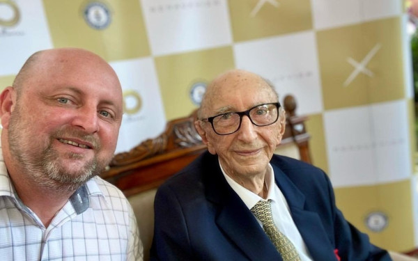 Στο ρεκόρ Γκίνες ένας 100χρονος επειδή δούλευε για... 84 χρόνια συνεχόμενα έτη