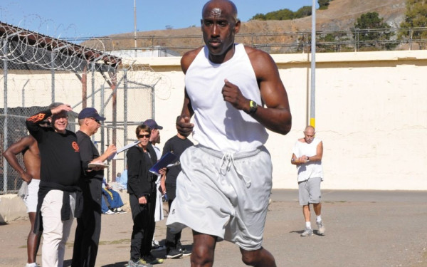 Μαρκέλ Τέιλορ: Ο άνθρωπος που «έσπασε» τις αλυσίδες του τρέχοντας (βίντεο)