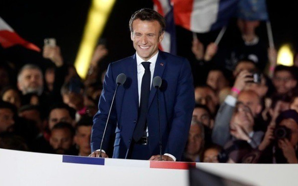 Μακρόν σε Τραμπ: Οι σύμμαχοι "δεν πρέπει να κάνουν ο ένας τον άλλον να υποφέρει με δασμούς"