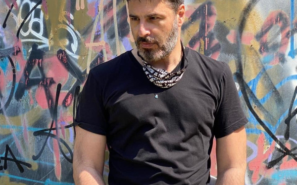 Βασίλης Παλαιολόγος στο makthes.gr: Ο γνωστός ηθοποιός και παράλληλα νοσηλευτής μπαίνει τώρα σε άλλο ρόλο…