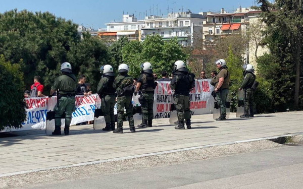 Σε αστυνομικό κλοιό και σήμερα η Σχολή Θετικών Επιστημών του ΑΠΘ – Σε εξέλιξη οι εργασίες (φωτ.)