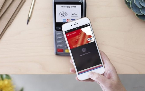 Κομισιόν: Κατηγορεί την Apple για κατάχρηση δεσπόζουσας θέσης στα συστήματα ανέπαφων πληρωμών