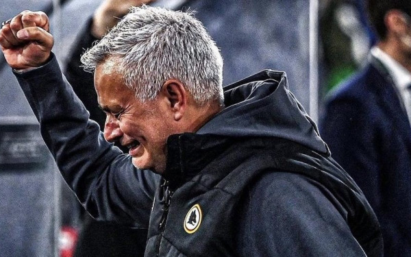 Το κλάμα του Μουρίνιο είναι το ποδόσφαιρο και περιποιεί τιμή στον ΠΑΟΚ (βίντεο)