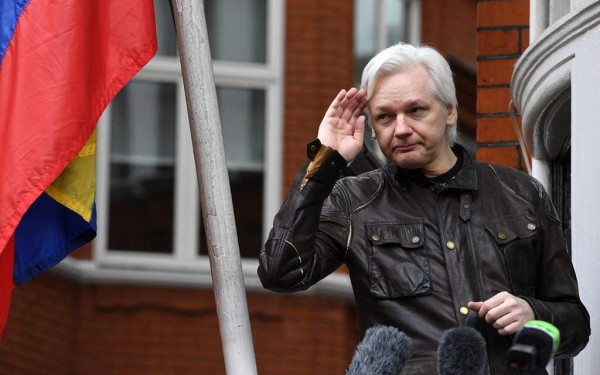 Το χρονικό των δικαστικών μαχών του Ασάνζ μέχρι να κερδίσει το δικαίωμα... στην έφεση