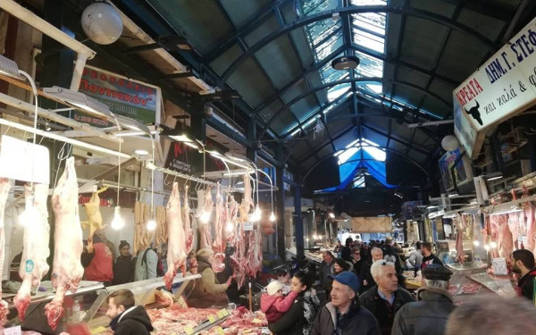 Θεσσαλονίκη: Στα ίδια επίπεδα με πέρυσι οι τιμές των αμνοεριφίων για το Πάσχα