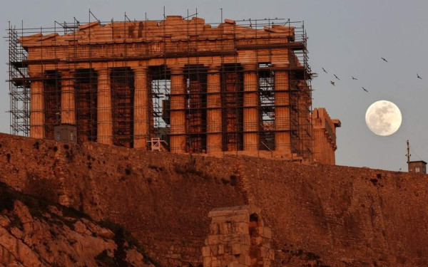 Θραύσμα της ζωφόρου του Παρθενώνα επιστρέφει από την Ιταλία στην Ελλάδα 