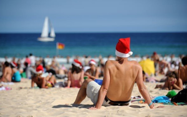 Πώς υποδέχτηκαν το νέο έτος οι Έλληνες του εξωτερικού (βίντεο) 