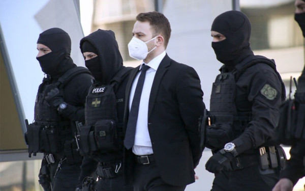 «Θα είναι τυχερός αν ξαναδεί το φως της ημέρας»: Ξεσπά ο πατέρας της Καρολάιν για τον Αναγνωστόπουλο και τις πανελλαδικές (βίντεο)