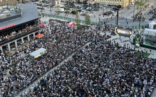 ΝΒΑ: Τρεις τραυματίες από πυροβολισμούς έξω από το γήπεδο των Μιλγουόκι Μπακς (βίντεο)