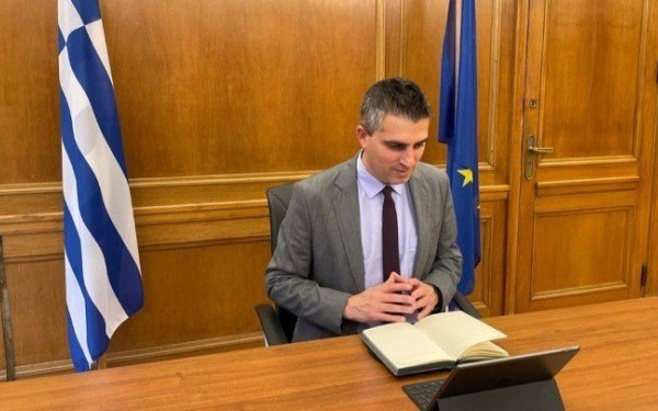 Την έκθεση Connected στο ΝΟΗΣΙΣ εγκαινίασε ο Χρ. Δήμας