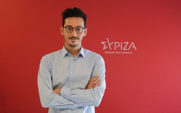 Στ. Καλπάκης: Αντί να ακούει τους επιστήμονες για τις πυρκαγιές, η κυβέρνηση άνοιξε αντιπαράθεση μαζί τους