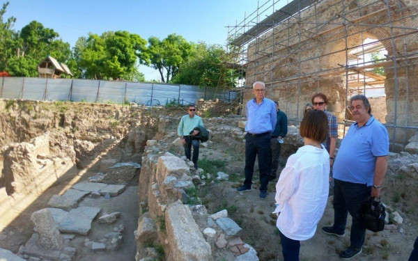 Απίθανο εύρημα στη Λάρισα - Οι αρχαιολόγοι εντόπισαν τον ναό της Αθηνάς της Πολιάδος (φωτ.)