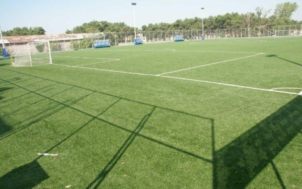 Κρήτη: Άγνωστοι όργωσαν και έσπειραν δημοτικό γήπεδο