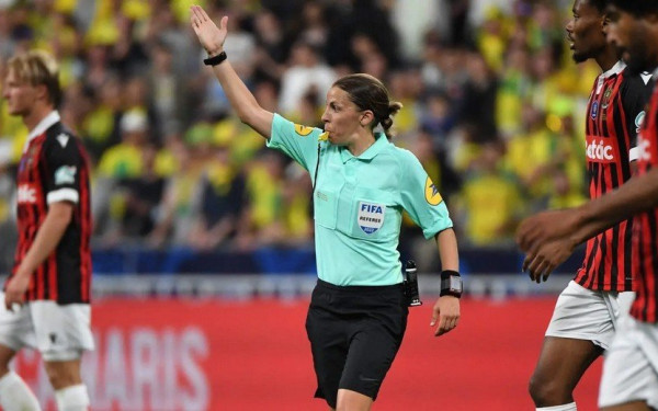 Μουντιάλ: Έξι γυναίκες στη λίστα των διαιτητών που ανακοίνωσε η FIFA