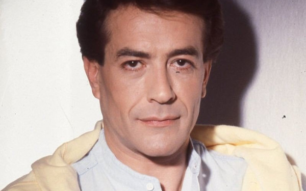 Έφυγε από τη ζωή ο αγαπημένος τραγουδιστής Δάκης