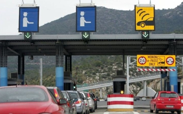 Πάτησαν γκάζι... κι έφυγαν οι Αθηναίοι για το Πάσχα