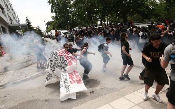 ΣΥΡΙΖΑ: Ωμή βία και καταστολή, δολοφονικές ενέργειες και τραυματισμός φοιτητών στο ΑΠΘ