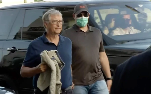 Στην Ελλάδα καλεσμένος του Αλ. Μπουρλά ο Μπιλ Γκέιτς - Διακοπές και "παράθυρο" για μπίζνες