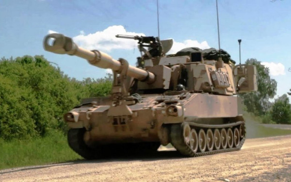 Η Ουκρανία άρχισε να παραλαμβάνει αντιπλοϊκούς πυραύλους και αυτοκινούμενα οβιδοβόλα