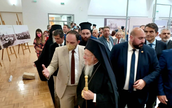 Στην Καλαμαριά ο Οικουμενικός Πατριάρχης: Ταξίδι στο χρόνο μέσα από σπάνιες φωτογραφίες για τη ζωή των Ελλήνων της Μικράς Ασίας