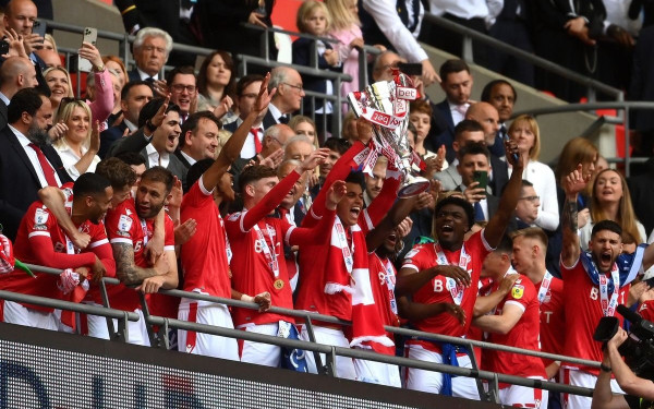 Νότιγχαμ Φόρεστ: Το πιο όμορφο ποδοσφαιρικό παραμύθι που γράφτηκε ποτέ (βίντεο)