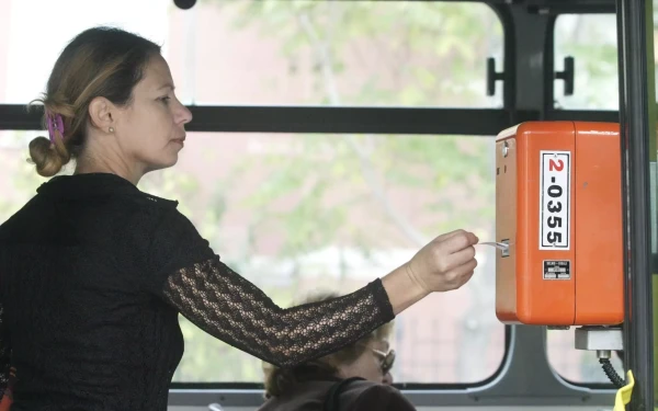 ΟΑΣΘ: 1.200 πρόστιμα κάθε μήνα για εισιτηριοδιαφυγή