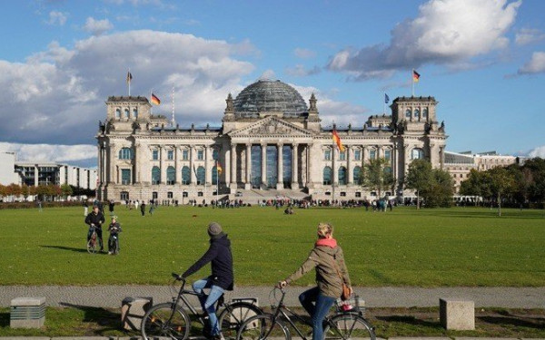 Τα μεγάλα θέματα επιστρέφουν στη Γερμανία ενόψει των πρόωρων εκλογών του Φεβρουαρίου