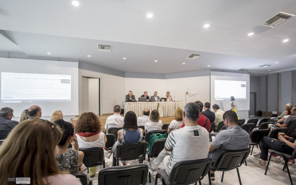 ΠΕΔΚΜ: Οι νέες ψηφιακές υπηρεσίες που προσφέρονται από τους δήμους στο επίκεντρο ενημερωτικής ημερίδας ΠΕΔΚΜ: Οι νέες ψηφιακές υπηρεσίες που προσφέρονται από τους δήμους στο επίκεντρο ενημερωτικής ημερίδας