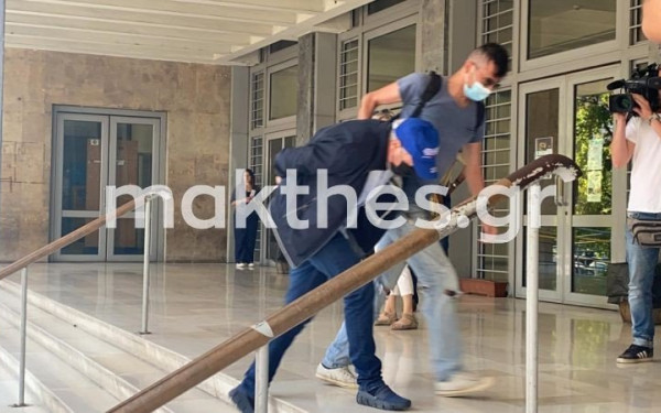 Προφυλακιστέοι οι τέσσερις συλληφθέντες για το φορτίο των 300 κιλών κοκαΐνης (βίντεο-φωτ.)