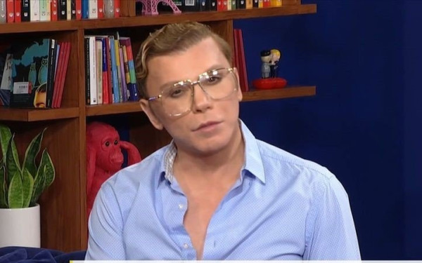 Όταν ο Ζαχαράτος έχει κέφια... η Νικολούλη μαλώνει live με τον Σωτήρη (βίντεο)