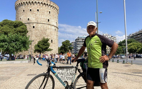 Ο 75χρονος με τα τρία ρεκόρ Γκίνες που κάνει τον γύρο της Ελλάδας με ποδήλατο!