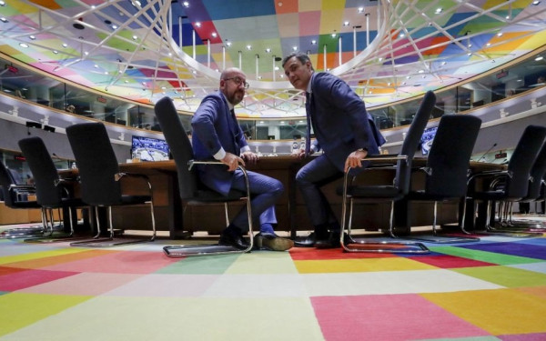 Επισήμως υποψήφιες προς ένταξη στην Ε.Ε. χώρες η Ουκρανία και η Μολδαβία (βίντεο)