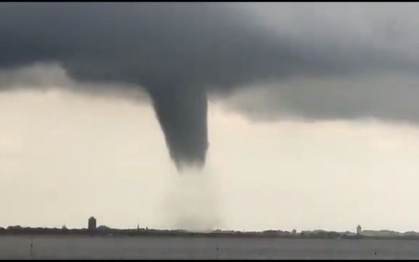 ΗΠΑ: Στους 32 οι νεκροί από τους ανεμοστρόβιλους στις νότιες και κεντρικές Πολιτείες	