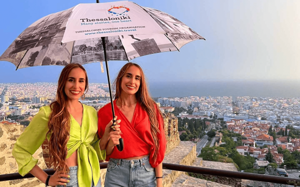 Δυο Ελληνίδες influencers προβάλλουν τη Θεσσαλονίκη στην Κινεζική αγορά