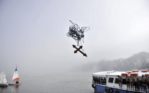 «Σήμερον λαμπαδοφεγγεί πάσα η κτίσις άνωθεν»