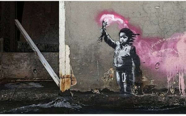 O Banksy ανακηρύχθηκε επίτιμος καθηγητής Πανεπιστημίου της Αγγλίας