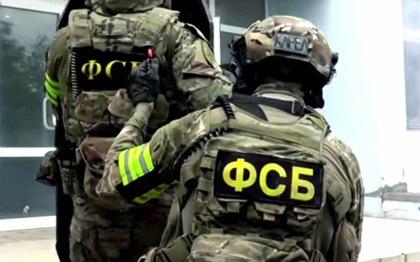 Ρωσία: Η FSB κατηγορεί τις αμερικανικές υπηρεσίες πληροφοριών για κατασκοπεία σε κινητά Apple